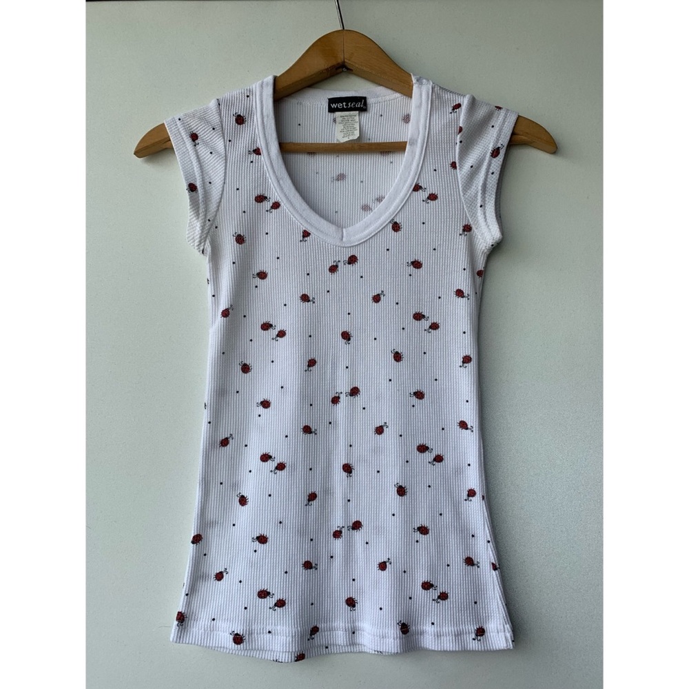 Wet Seal | lady bug waffle tee 🐞